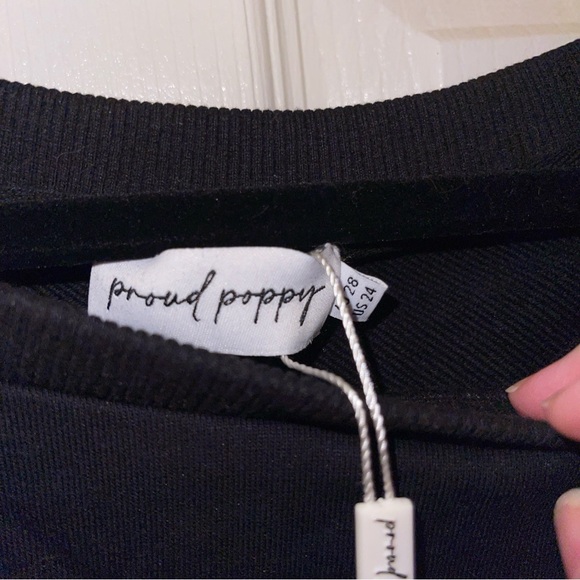 NWT Proud Poppy Adore Rainbow Heart Sweatshirt by Kasey Rainbow AU 28 US 24 - Picture 9 of 10